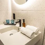 Loginn Airport Hotel