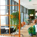 Hotel Loginn Airport