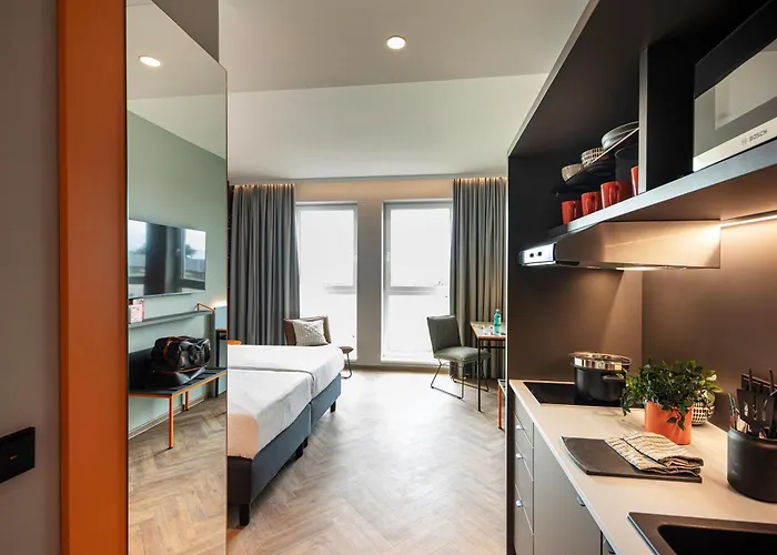 Loginn Airport Hotel Köln