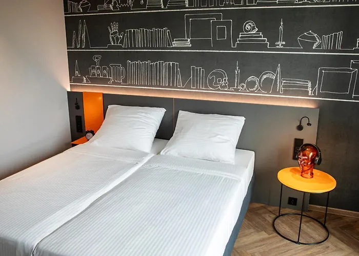 Loginn Airport Hotel Köln