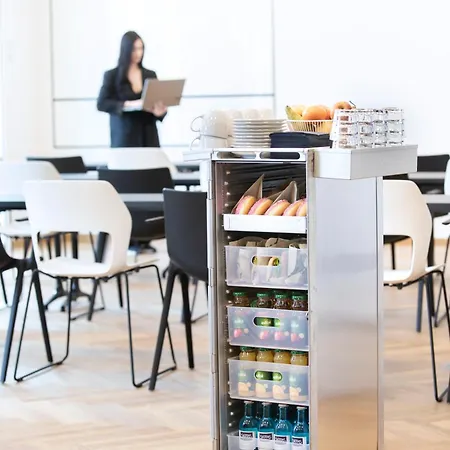 Loginn Airport 3* Colónia