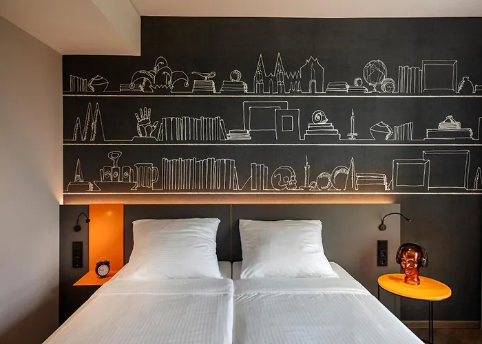 Hotel Loginn Airport