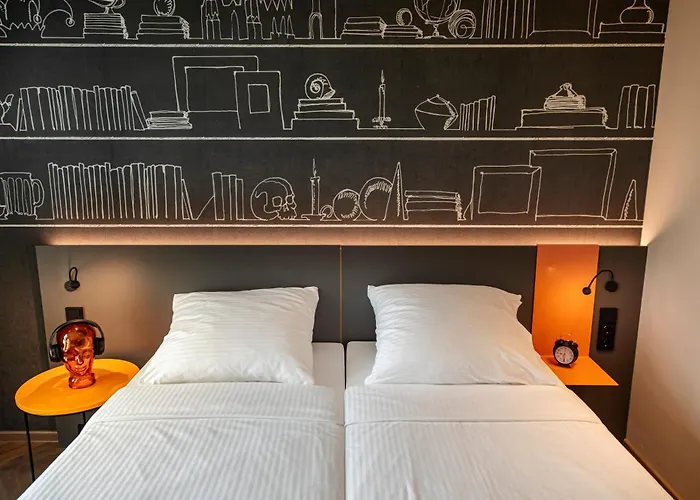 Hotel Loginn Airport