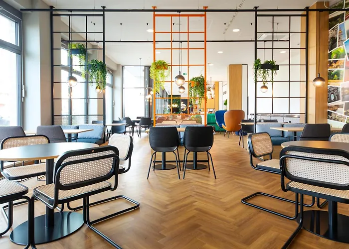 Loginn Airport 3* Кёльн