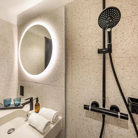 Loginn Airport Hotel Colónia