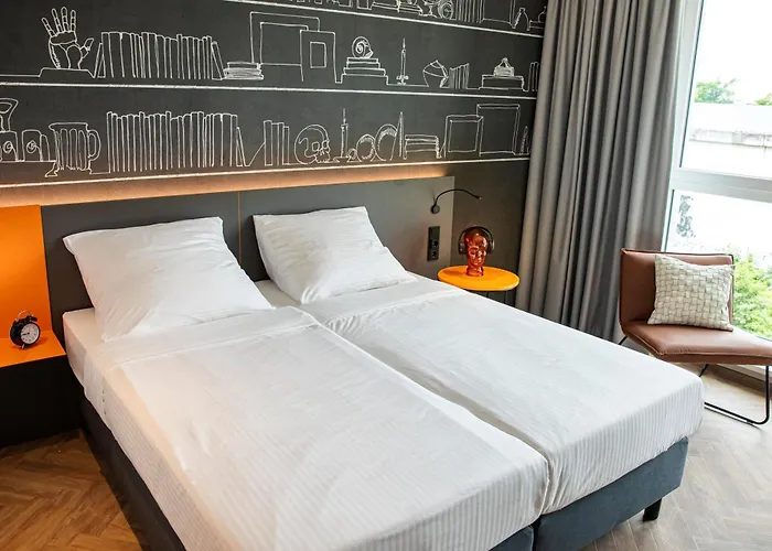 Hotel Loginn Airport