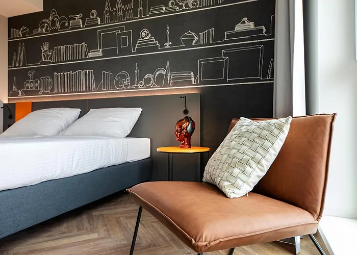 Loginn Airport 3* Colonia